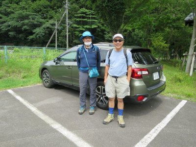 日本国登山口駐車場